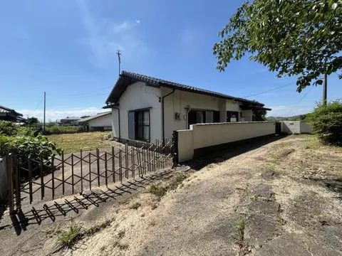 Omuta City, Oaza Miyabe (Higashi-Amagi Station) Single-story building 3DK