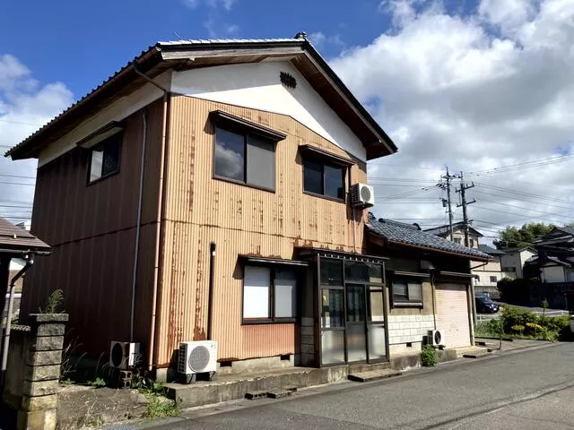 Sabae City, Sumiyoshi-cho 2-chome (Sandome Nishi Station) 2-story building 5DK