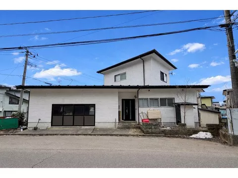Narayama Shironamimachi (Ugo Ushijima Station) 9.8 million yen