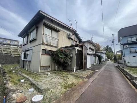 Currently fully occupied! Gross yield 22.22%! A property with clean water facilities! Front road snow melting...