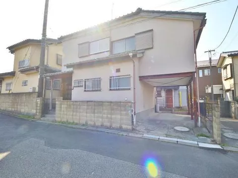 4-chome, Hanasaki, Kazo-shi, Kanagawa (Hanasaki Sta.) 2F 4DK

3,980,000 yen