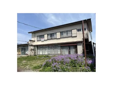 Former sake shop inn with 11LDK! Parking for 12 cars available ◎ Land area 126 tsubo, building area 87 tsubo!