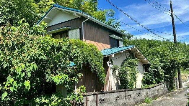 Kamo District, Higashi-Izu Town, Naraboto (Izu-Nettagawa Station) 2-story building 6SK