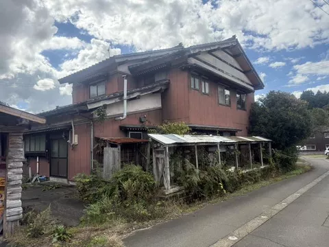 Iwafune District, Sekikawa Village, Oaza Wakayama (Echigo-Oshima Station), 3-story, 11LDK