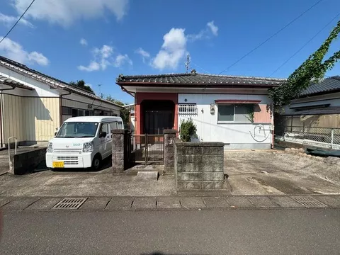 A used house near Gojichi Junior High School has come up for sale (^^)/