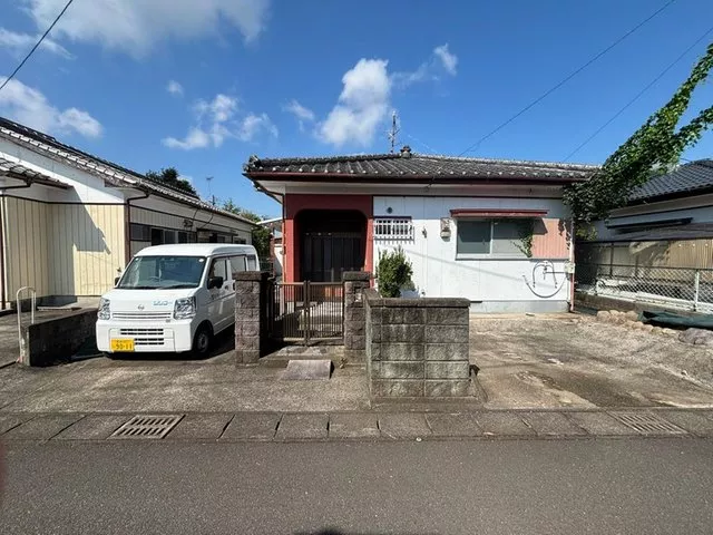 A used house near Gojichi Junior High School has come up for sale (^^)/