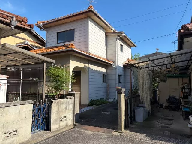 Matsuyama City, Mizunomachi (Umehon Station) 2-story 3LDK