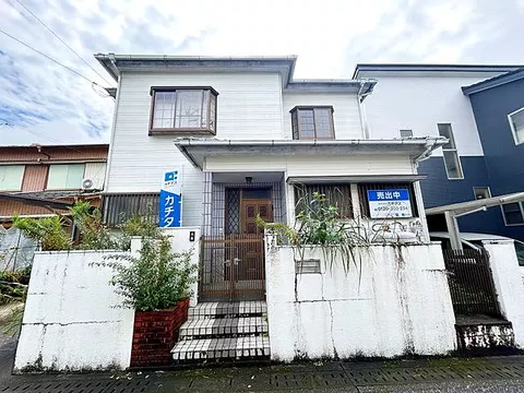 Used single-family home in Kōchi City, Kanda
