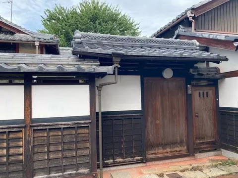 Hikone City, Serihashi 1-chome (Hikone Station) Single-story building 9DK