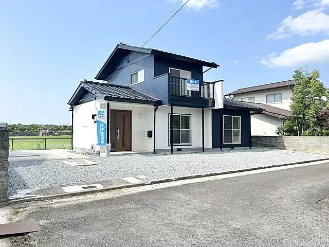 Used single-family home Marugame City Kawanisicho North single-family home