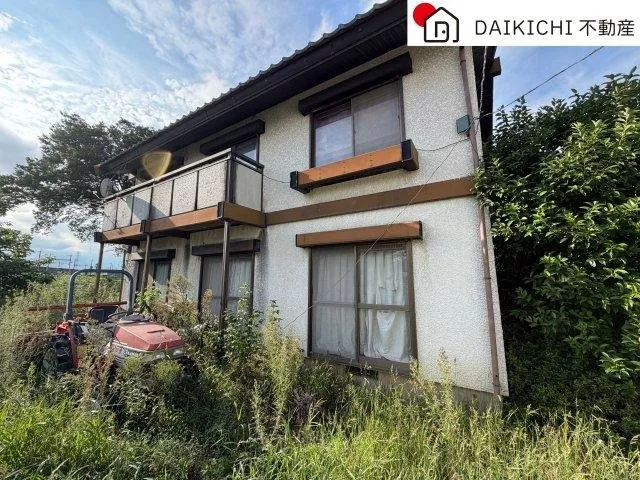 A tranquil environment rich in nature ♪ Over 580 tsubo of vast land! Good sunlight exposure ♪