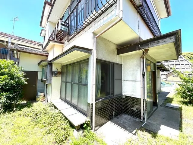 ■A spacious location with a view of Hirakata Port right in front.