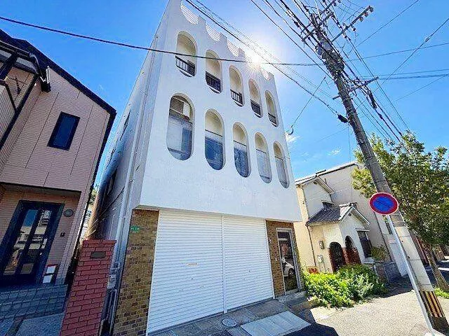 Kitakyushu City, Moji Ward, Nishiki Town (Moji Port Station) 3-story 7DK