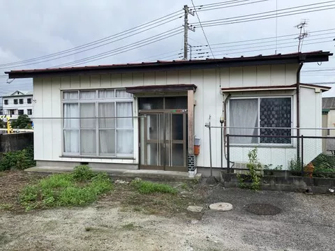 Nikko City, Segawa (Shimoimaichi Station) Single-story building 3K