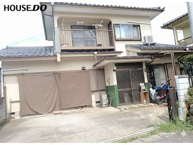 〇 Parking space for 3 cars possible! The surrounding area is rich in convenience for daily life! Keiyo Day...