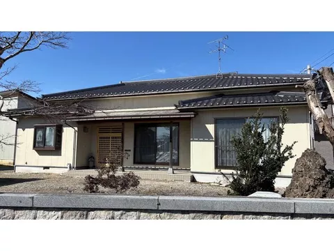 Mikage (Echichū Nakamura Station) 8,000,000 yen