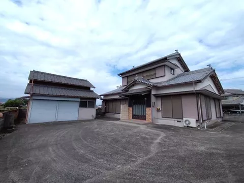 Awa City, Yoshino Town, Saijo, Horikiri (Ushijima Station) 2-story building 6DK