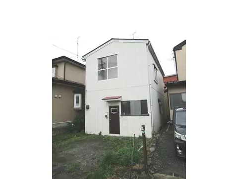 Property within walking distance to Lawson, Universe, and Happy Drug!