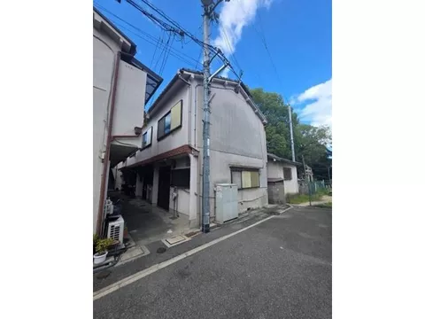 ◇Corner lot with two-sided lighting and good sunlight◇ A 5-minute walk from Keihan "Kayashima" Station, a convenient location!