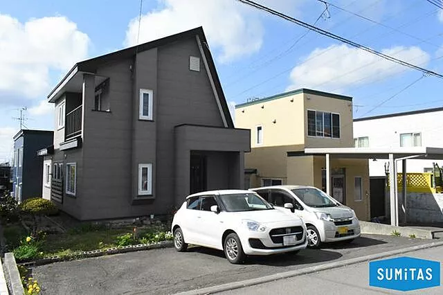 Used single-family home in Ōmachi Suehiro 5-chōme, Kitahiroshima City