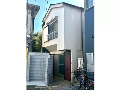 9 minutes on foot from 2 stations! A livable area with well-equipped living facilities.