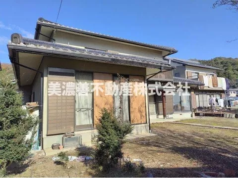 Higashi Fukase 9.8 million yen