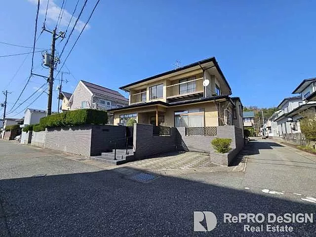 Used single-family home in Narayama Ishizuka-cho, Akita City