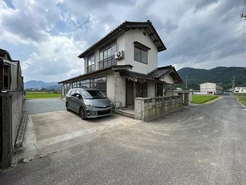 Yasugi City, Hirose Town, (Arashima Station) 2-story building, 7DK