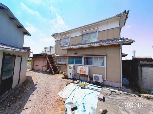 Kanzaki County Fukuzaki Town Nishiari (Fukuzaki Station) two-story building 7DK