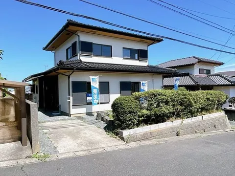 [Open House] [On-site open house] [You can see the sea from the veranda. Front road