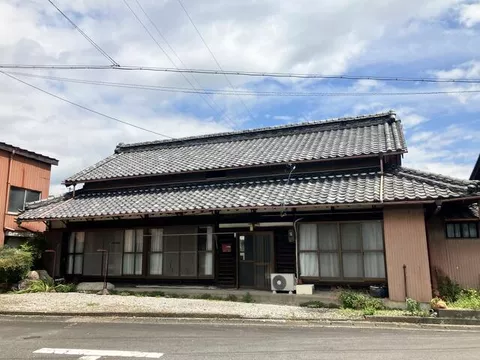 Inabe City Daian Town Niu River Upper (Niu River Station) Single-story building 6DK