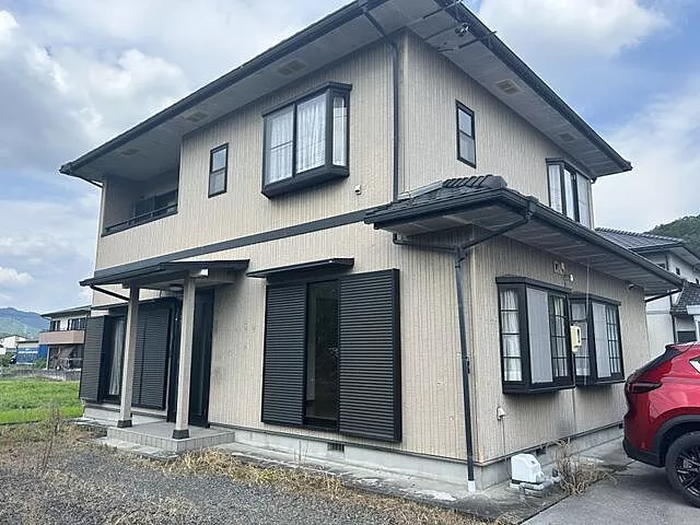 Used single-family home in Yamagata City, Takato