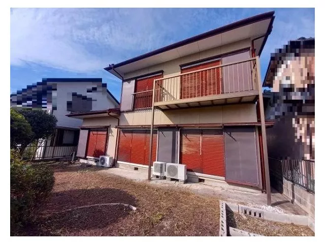 Quiet residential area, good sunlight, about a 16-minute walk to Nishikani Station, convenient for commuting and schooling.