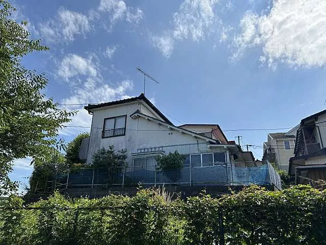 Used single-family home, 25 minutes on foot from JR Joban Line Nakaogō Station