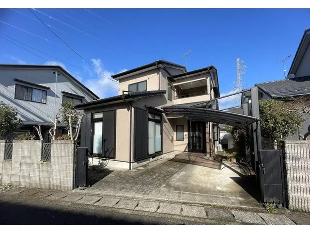 ◆6-minute walk to the nearby convenience store◆A lush and quiet residential area◆5-minute walk to the park