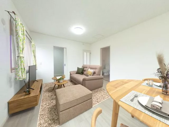 Open house held, renovated, S space is recommended as a work room or bedroom.