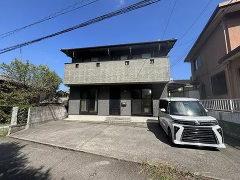 Niihama City, Nishi no Doi-cho 2-chome (Niihama Station) 2-story 4LDK