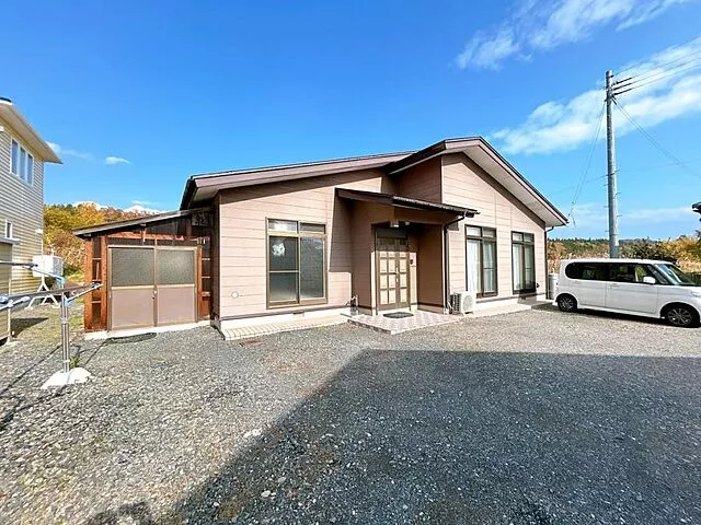 Used single-family home in Kuji City, Nazai Town, Hayasaka