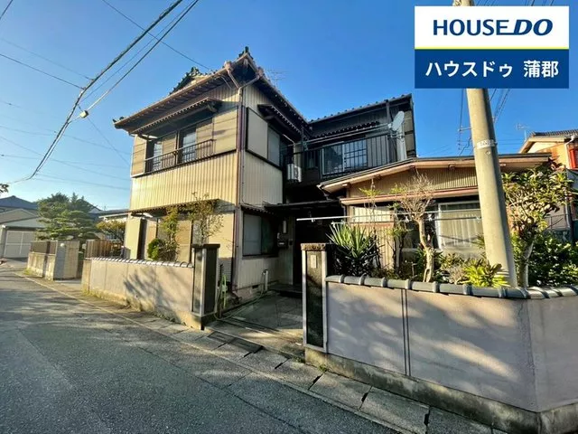 South-facing with good sunlight ◎ Located in a quiet residential area in the Otsuka Elementary and Otsuka Junior High area, 7LDK
