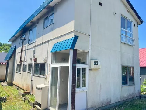 Otaru City Nagahashi 4-chome (Otaru Station) 2-story 6LDK