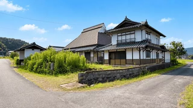 Shobara City, Miyauchi Town (Bingo Shobara Station), single-story building, 9 rooms