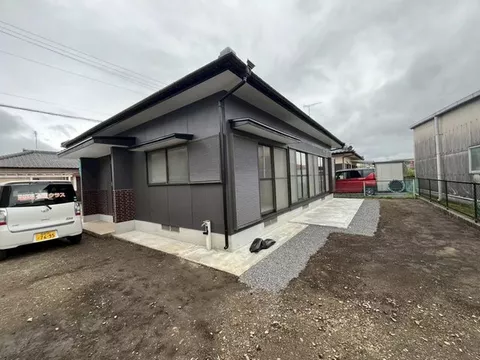 An all-electric home that is budget-friendly and recommended for families with children!