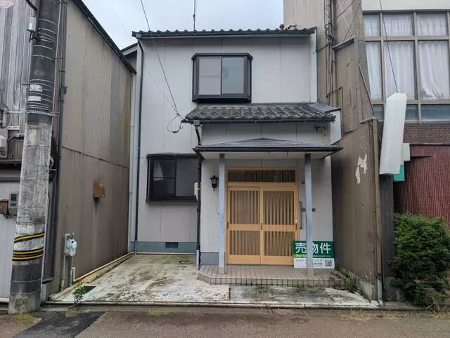 Komatsu City, Shimizu Town (Komatsu Station), two-story building, 5DK