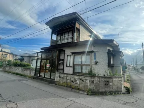Takigawa-shi, Takinogawa Takinogawa-cho Nishi 5-chome 2F 6DK

500,000 yen