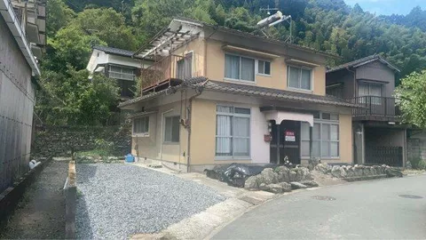 (Iyo Nakayama station) 2F 5DK

2.9 million yen