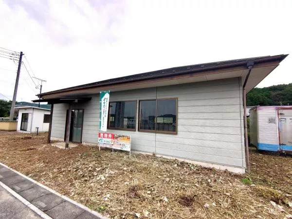 Hiki-gun Ogawa-machi Oaza Kadoyama (Ogawa-machi Station) single-story building one room