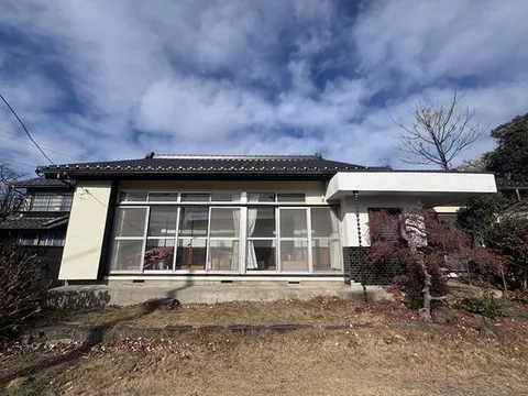 Land area approximately 160 tsubo!