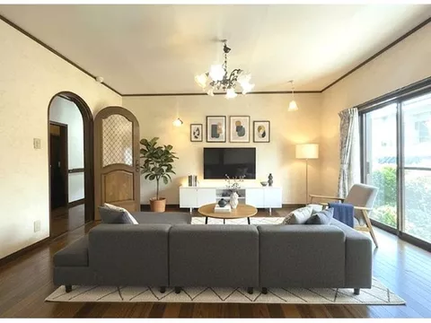 With a 6SDK layout, you can secure private space even with a large family!