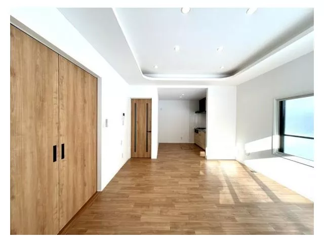 [Open House] [Renovated, move-in available within the year] Kitchen, bath, toilet, wash