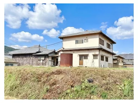 Approximately 30 tatami mats of large space / Detached + 6LDK two-family home, workspace, gathering place ◎ - Image 3